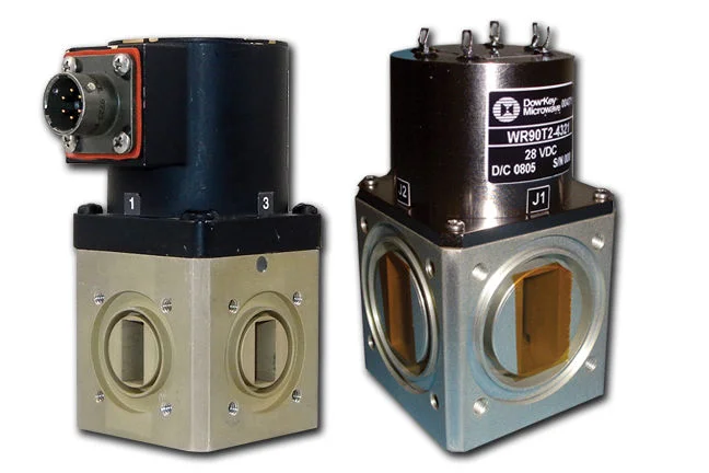 DowKey ラッチングタイプ　DC～18Ghz 15V(12V）SPDT 同軸リレー　2個 15A 250VAC ⁄ 20A 12VDC SPDT 3 Pin Toggle Switch Panel Mount With